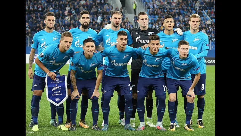 Cầu thủ Zenit tạo cơ hội ghi bàn trước CSKA Moscow Cầu thủ Zenit tạo cơ hội ghi bàn trước CSKA Moscow
